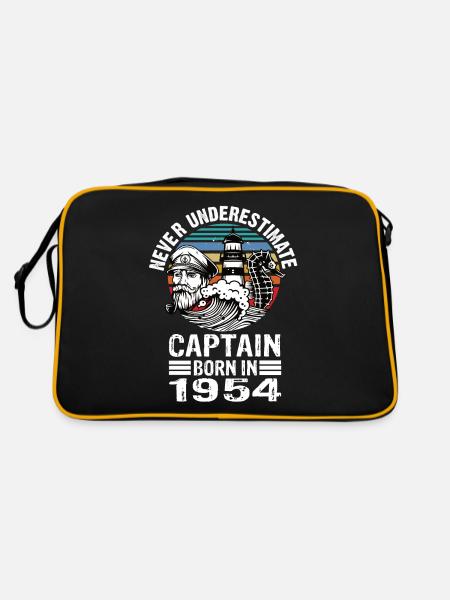Never Underestimate Captain born in 1954 - Retro Tasche - Schwarz/Gold - Hinten