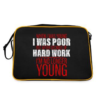 Après des décennies de travail acharné, je ne suis plus jeune 3 - Sac Retro - noir/or - Dos
