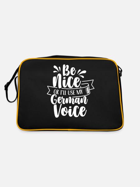 Sei Nett Oder Ich Benutze Meine Deutsche Stimme - Retro Tasche - Schwarz/Gold - Hinten