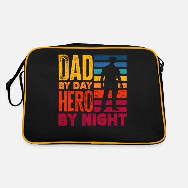 Dad by Day Hero by Night Father’s Day Design pour Sac Retro