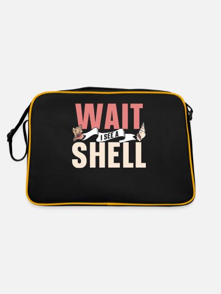 Wait I see a shell collecting shells - Retro Bag - black/gold - Back