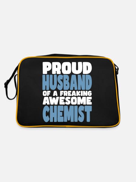 Proud wife of a damn good chemist - Retro Bag - black/gold - Back