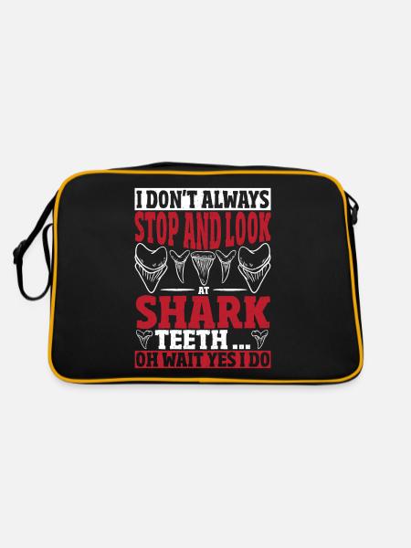 Always Stop And Look At Shark Teeth Shark Teeth - Retro Bag - black/gold - Back