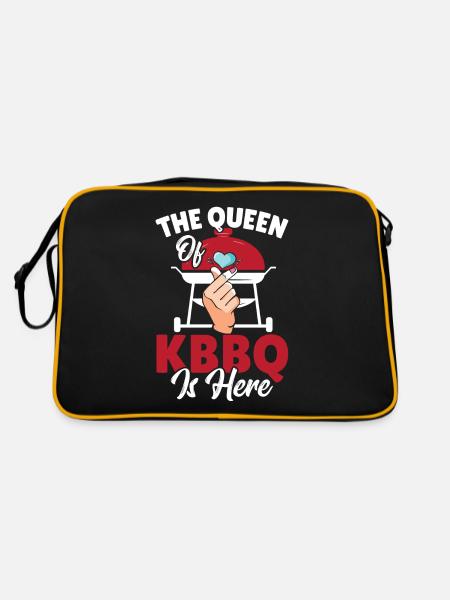 The Queen of KBBQ Is Here Korean BBQ Asian Cuisine - Retro Bag - black/gold - Back