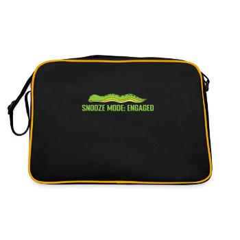 Snooze Mode: Engaged Schlafanzug Pyjama - Retro Tasche - Schwarz/Gold - Hinten