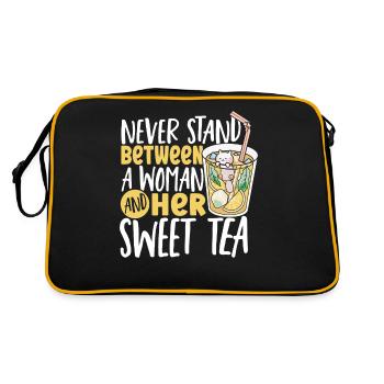 Süßer Tee Stehe niemals zwischen einer Frau und - Retro Tasche - Schwarz/Gold - Hinten