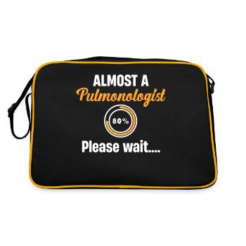Almost a pulmonologist please wait pulmonary - Retro Bag - black/gold - Back
