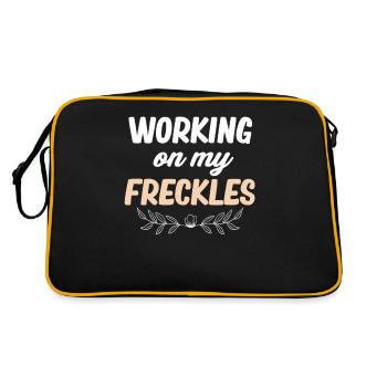 Working On My Freckles Funny - Retro Bag - black/gold - Back