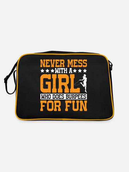 Ne Jouez Jamais Avec Une Fille Qui Fait Des Burpees Pour Le Plaisir 7 - Sac Retro - noir/or - Dos
