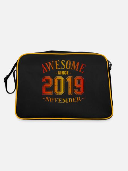 November 2019 - Birthday in November Awesome - Retro Bag - black/gold - Back