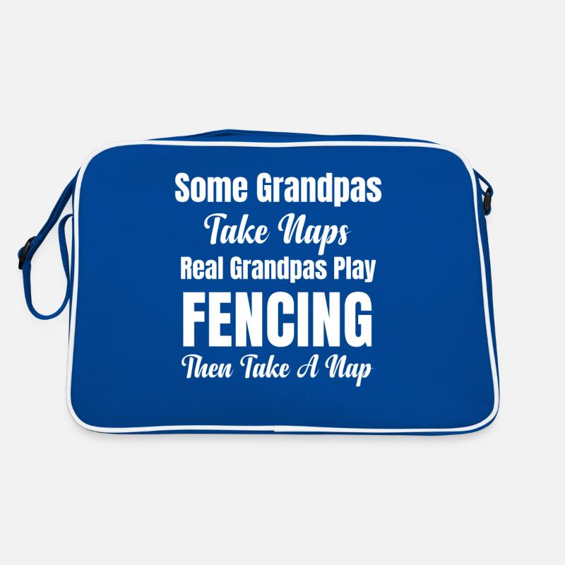 Einige Großväter Machen Ein Nickerchen. Echte Retro Tasche