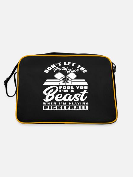 Ne te laisse pas tromper par son joli visage, je - Sac Retro - noir/or - Dos