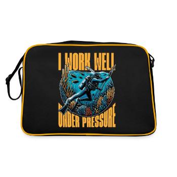 Chasse sous-marine Je travaille bien sous pression Snorkeling - Sac Retro - noir/or - Dos