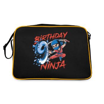 Ce t-shirt d’anniversaire Little Ninja Is 9 - Sac Retro - noir/or - Dos