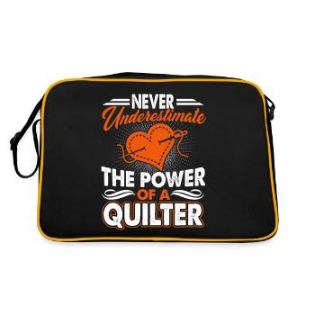 Quilter Never Underestimate The Power Of A Quilter - Retro Bag - black/gold - Back
