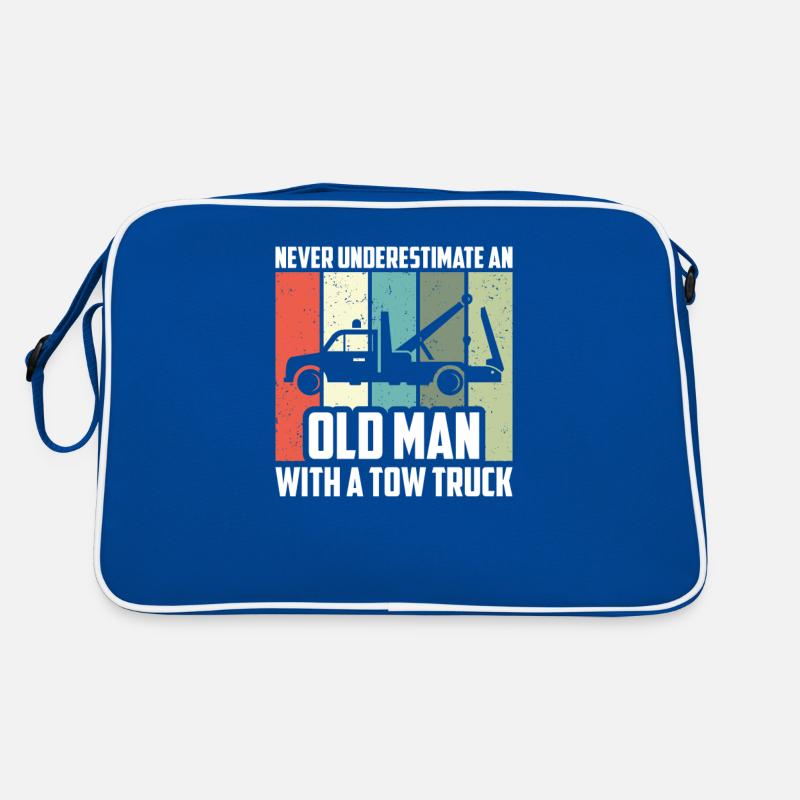 Never Underestimate An Old Man Abschleppwagen Retro Tasche