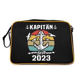 Kapitän 2023 Bootsführerschein Boot - Retro Tasche - Schwarz/Gold - Hinten