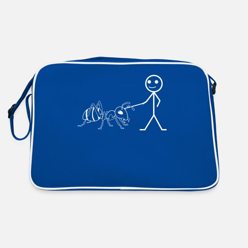 Ant goes for a walk Retro Bag