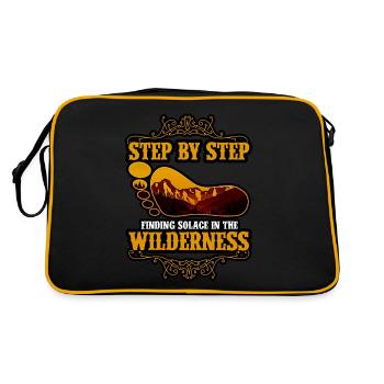 Step By Step Finding Solace In The Wilderness - Retro Bag - black/gold - Back