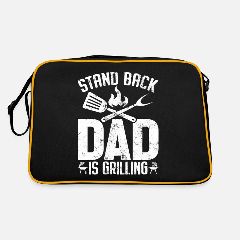 Stand Back Papa grillt Fleisch Räuchern Grillen Retro Tasche