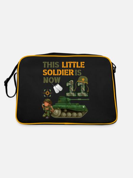 Ce petit soldat est maintenant 11 Army Tank 11. - Sac Retro - noir/or - Dos