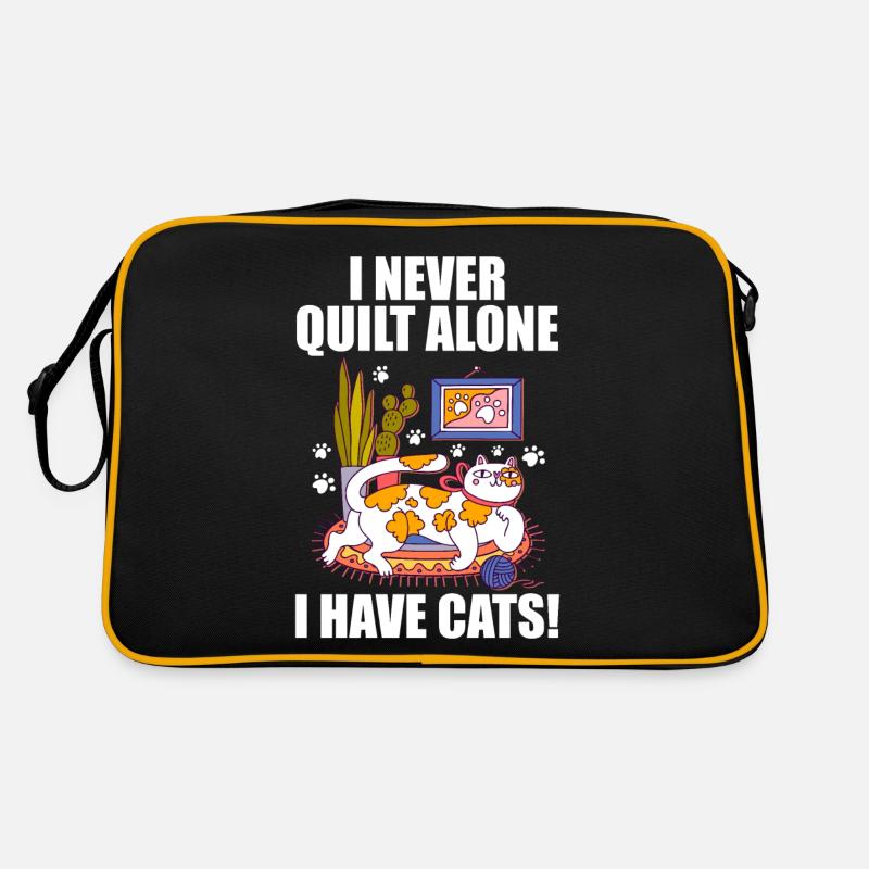 I never quilt alone. I have cats! Retro Bag