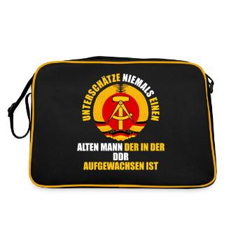 Unterschätz Niemals Alten Mann DDR Ostdeutschland - Retro Tasche - Schwarz/Gold - Hinten