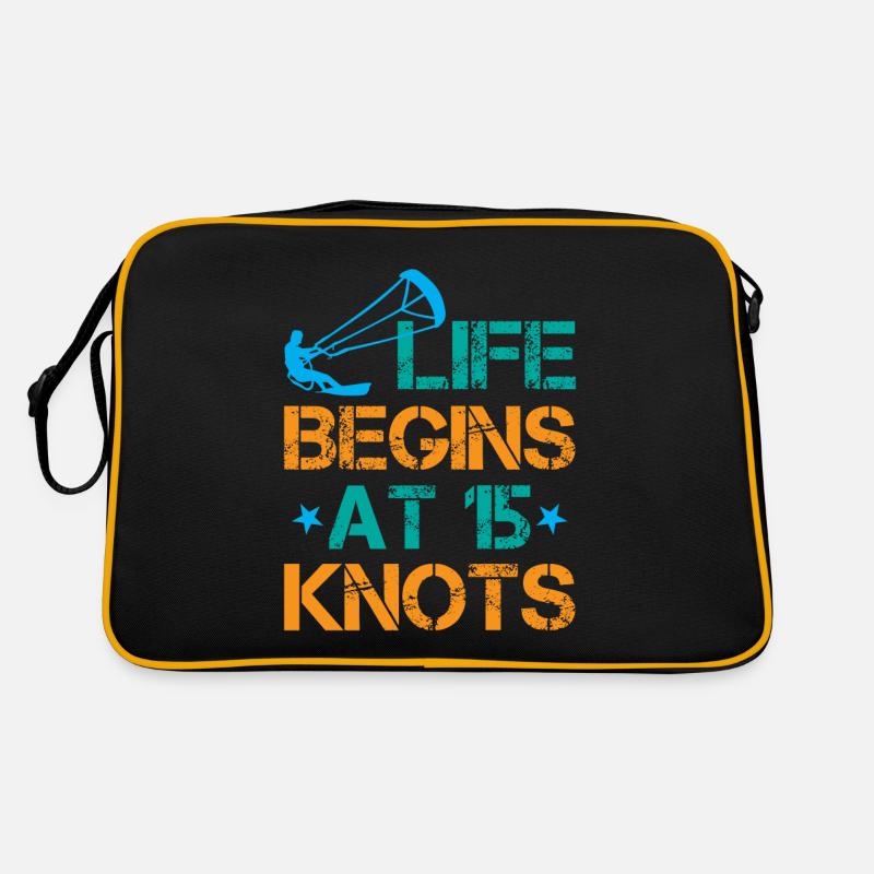 Life Begins At 15 Knots - Kitesurfing Retro Tasche
