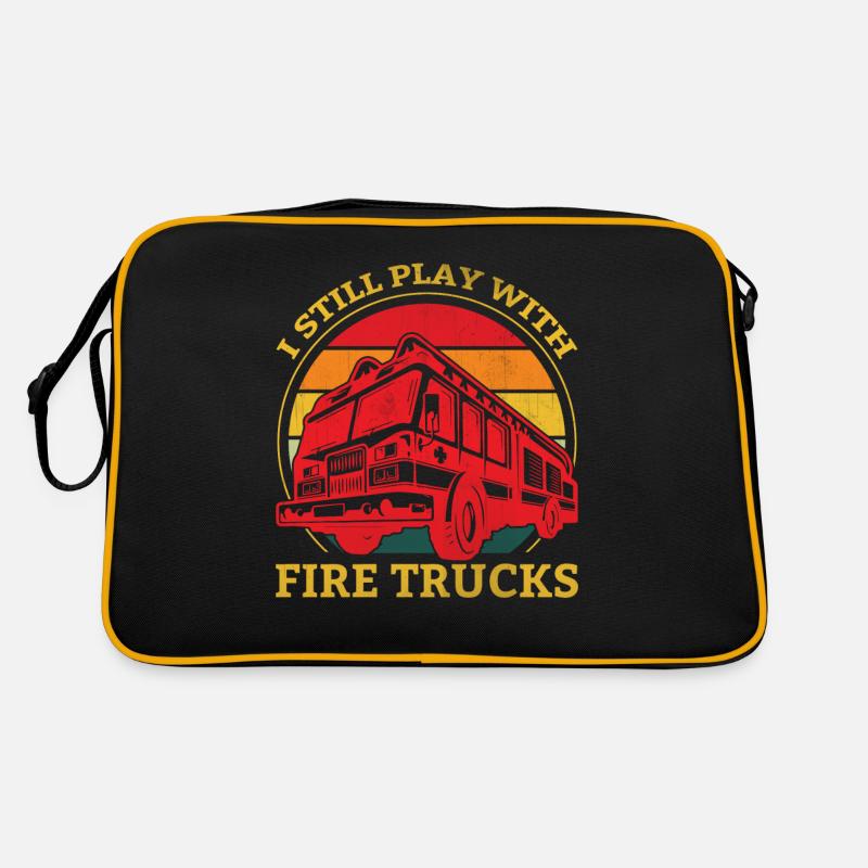 Firefighter - I Still Play With Fire Trucks Retro Tasche