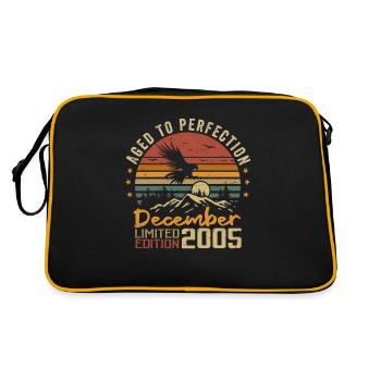 The Legends were born in December 2005 - 2005 - Retro Bag - black/gold - Back