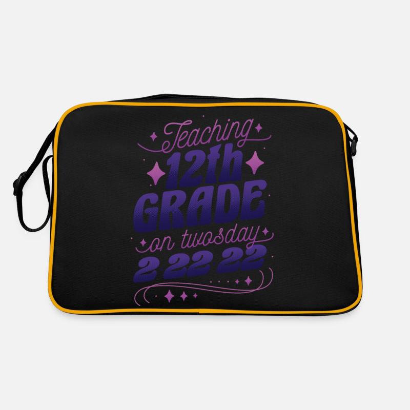 Teaching 12th grade on twosday Teaching 12th grade Retro Tasche