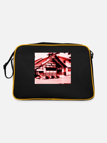 Temple in Nara, Japan. - Retro Bag - black/gold - Back