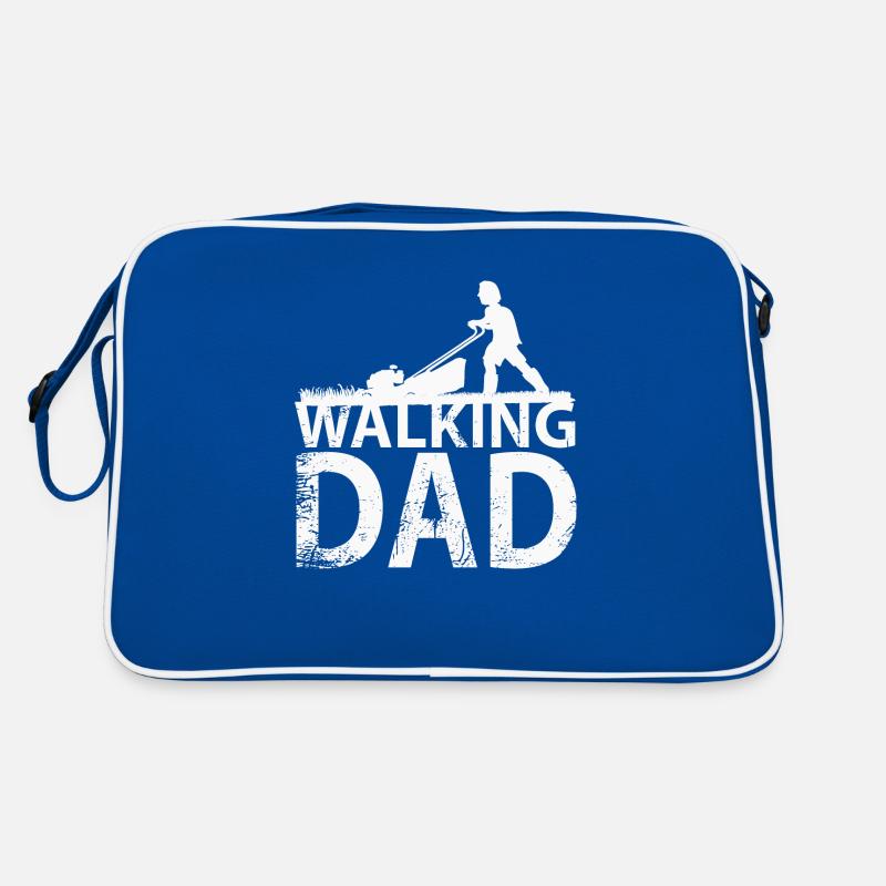 Walking dad cutting grass Retro Tasche