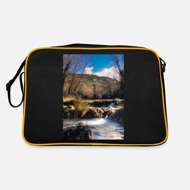 Forest River Wasserfall Retro Tasche