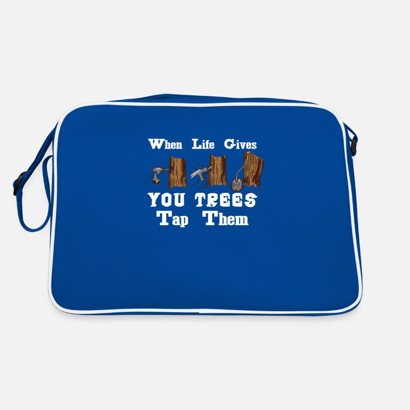 Maple syrup Canada tradition and cones Retro Bag