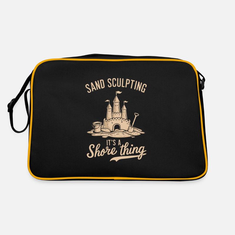 Art créatif des châteaux de sable sur la plage | Sculptures Sac Retro