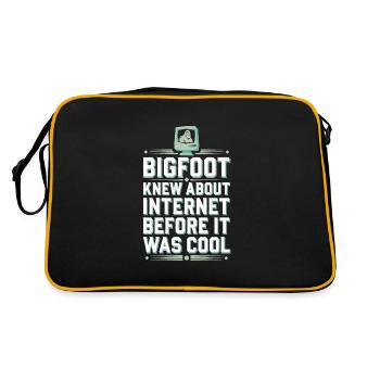 Bigfoot Believer Sasquatch Cryptid Forest Creature - Retro Bag - black/gold - Back