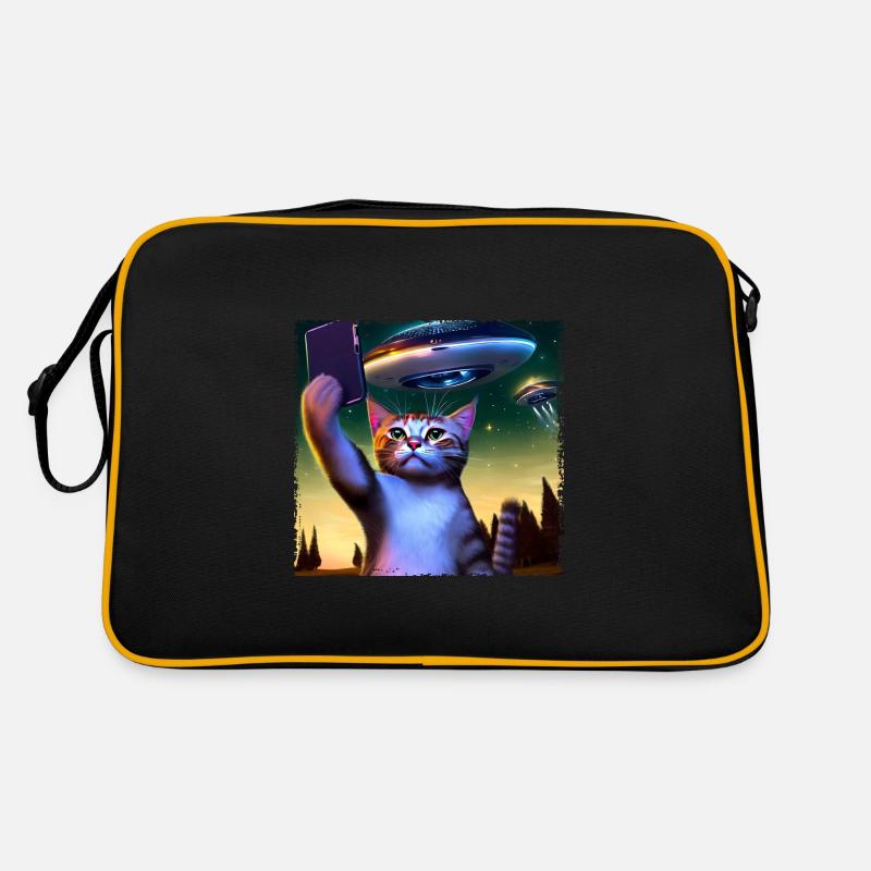 Cat selfie with UFO Retro Bag
