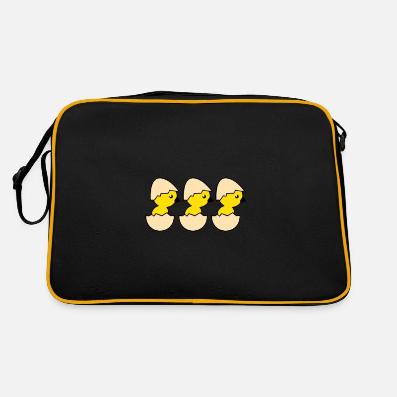 Three hatching chicks Retro Bag