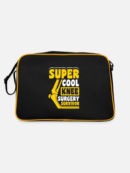 Super Cool Knee Surgery Survivor - Retro Tasche - Schwarz/Gold - Hinten