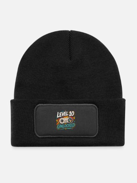 Level 10 freigeschaltetes 10-Jahres-Jubiläums-D-Geschenk - Kinder Recycelter Patch Beanie - Schwarz - Vorne
