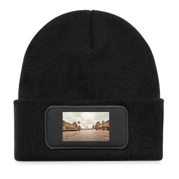 Louvre Pyramid in the Square - Kids' Recycled Patch Beanie - black - Front