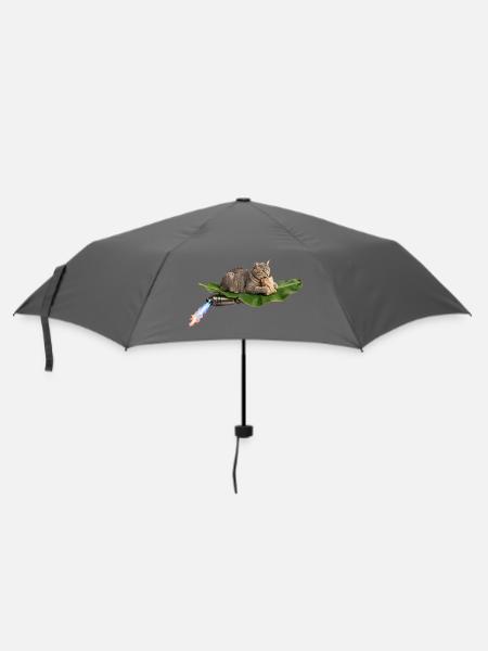 Lustige Katze reitet auf fliegendem Bananenblatt mit Turbo Exh - Regenschirm (klein) - Grau