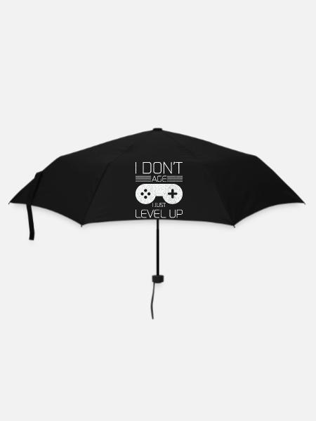 Ich altere nicht, ich levele nur Gaming-Shirt auf - Regenschirm (klein) - Schwarz