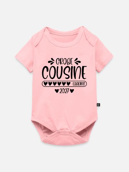 Große Cousine 2027 loading - Baby Premium Kurzarmbody - Rosa