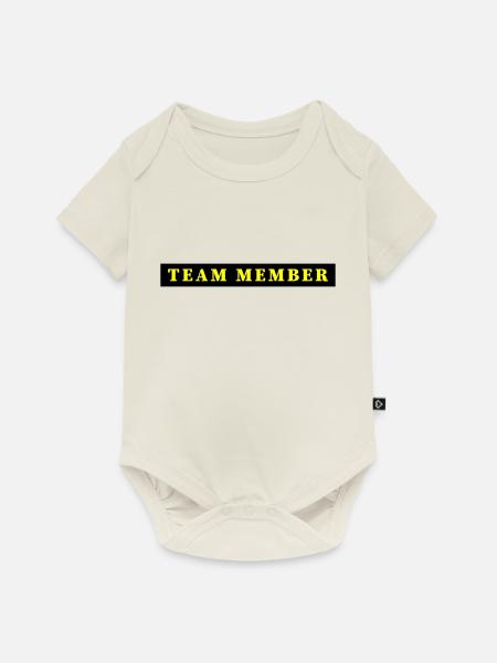 Team Mitglied - Baby Premium Kurzarmbody - Naturweiß