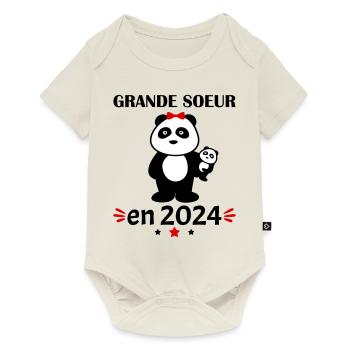 Grande soeur 2024, annonce grossesse, famille - Body à manches courtes Premium Bébé - blanc cassé - Devant