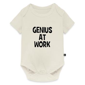 Genius at Work - Genie bei der Arbeit - Baby Premium Kurzarmbody - Naturweiß - Vorne