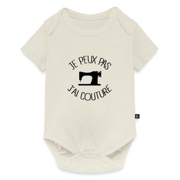 Je peux pas j'ai Couture - Body à manches courtes Premium Bébé - blanc cassé - Devant
