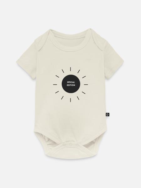 Special Edition Stern - Baby Premium Kurzarmbody - Naturweiß